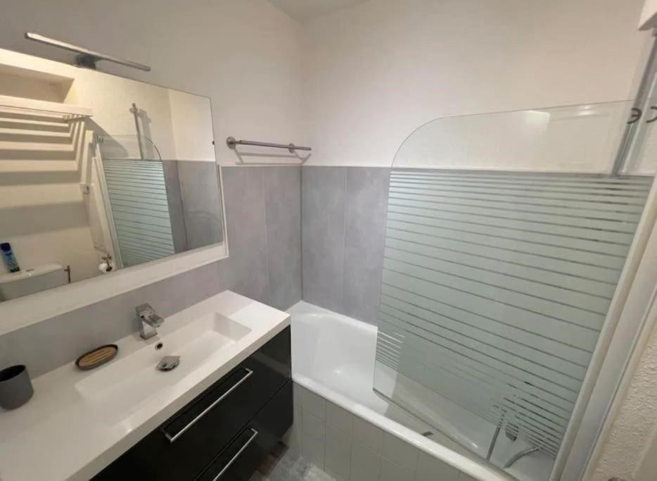 Appartement Port De Hyeres 4 Personnes Exteriér fotografie
