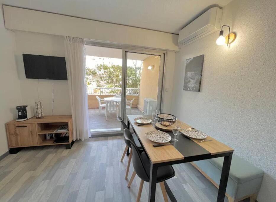 Appartement Port De Hyeres 4 Personnes Exteriér fotografie